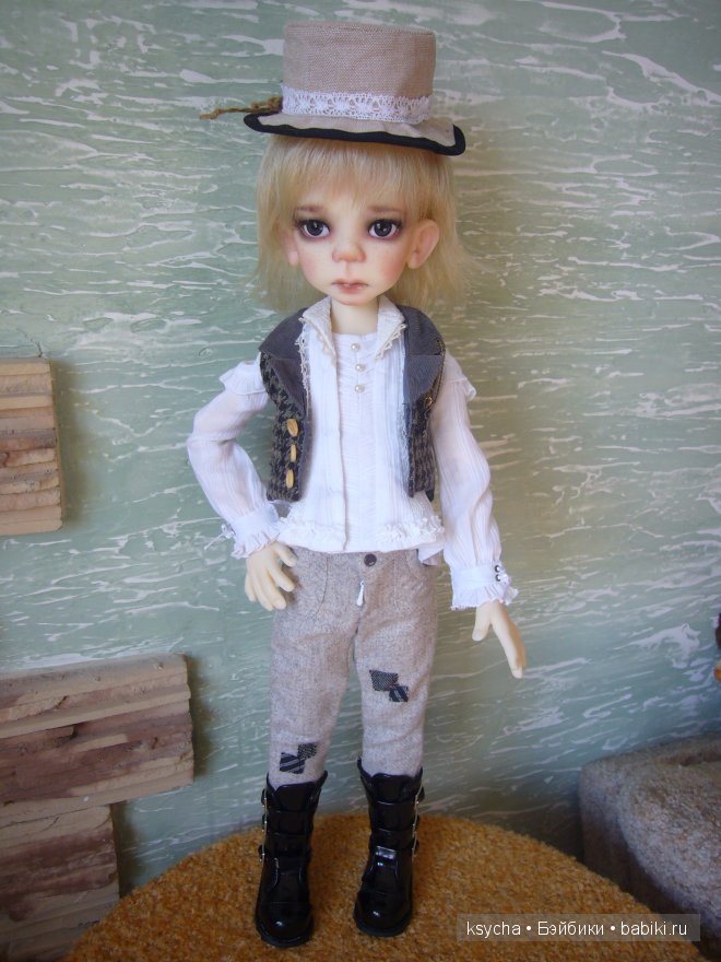 И снова ...Морис (Mauris от Kaye Wiggs)