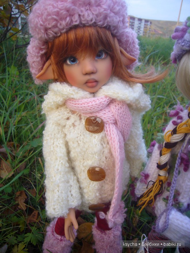 Осенняя прелюдия... Larisa (tan) Miki (ligt tan) bi Kaye Wiggs