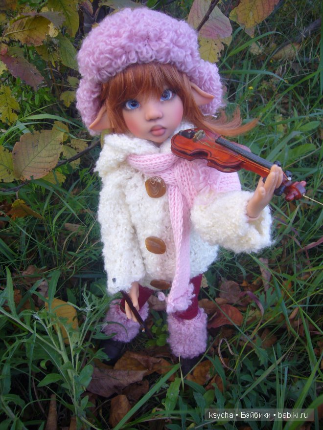 Осенняя прелюдия... Larisa (tan) Miki (ligt tan) bi Kaye Wiggs