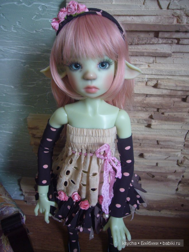 Нелли... Nelli grin fawn bi Kaye Wiggs