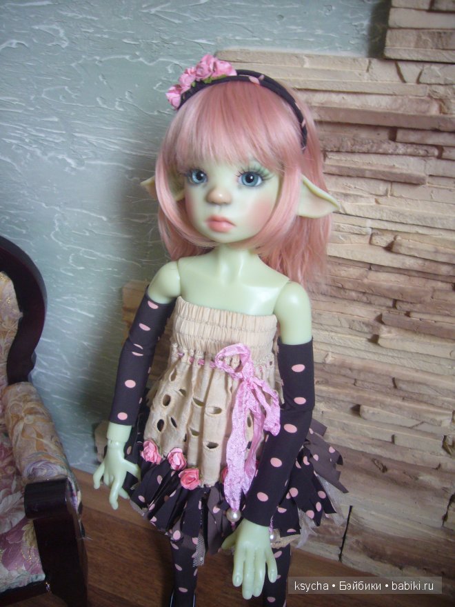 Нелли... Nelli grin fawn bi Kaye Wiggs