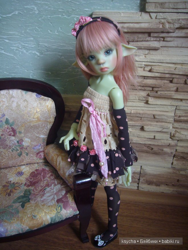 Нелли... Nelli grin fawn bi Kaye Wiggs