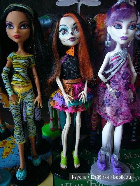 Дочина коллекция кукол Монстр Хай (фото 6)