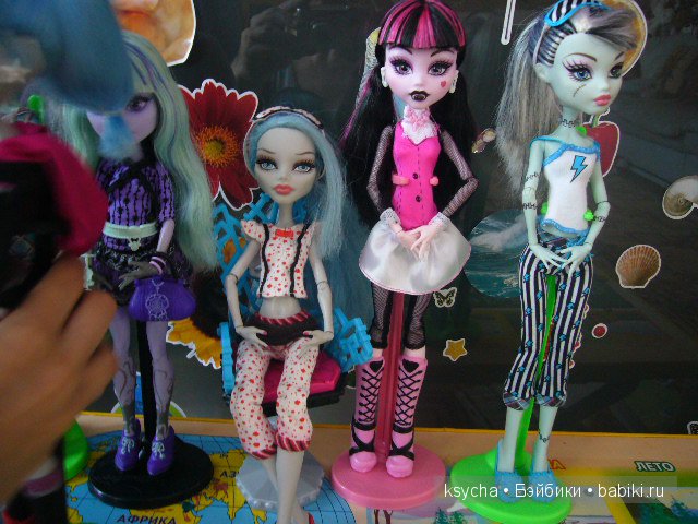 Дочина коллекция кукол Монстр Хай