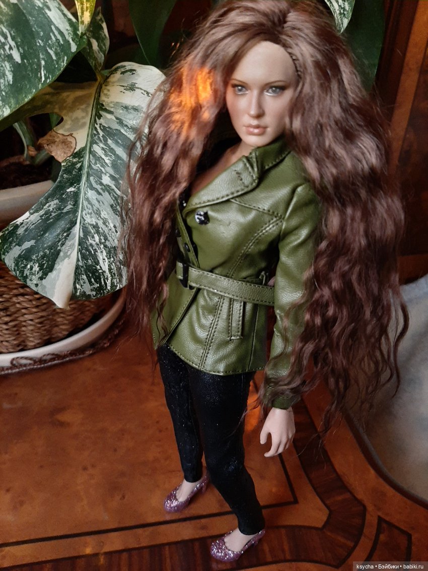 Эмили... кукла экшен — Коллекционные экшн (фото 2)
