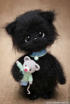 Тепло и уют вязаных игрушек