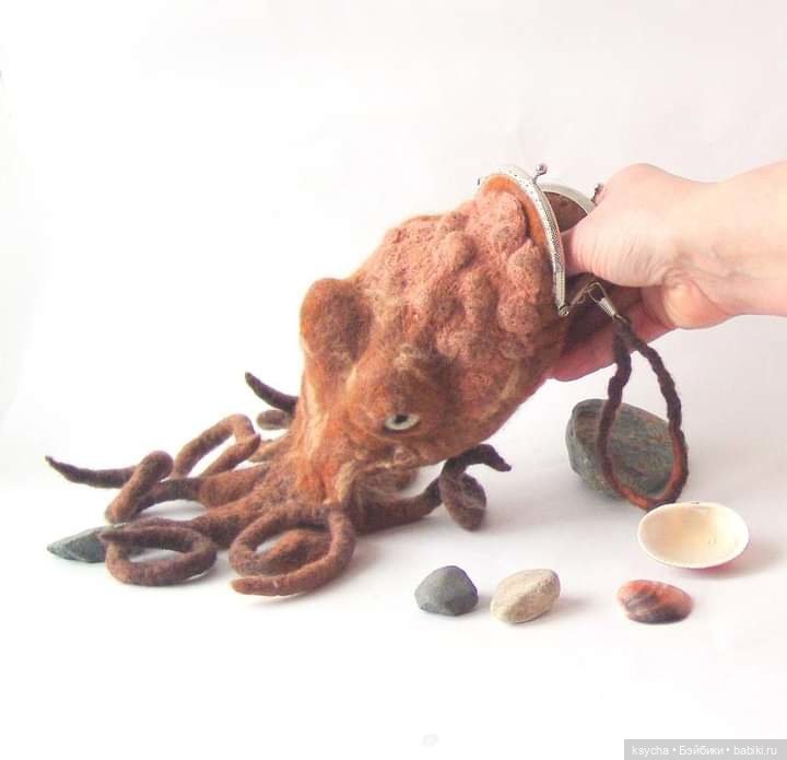 Волшебство из войлока — Авторские украшения и аксессуары для кукол: фото