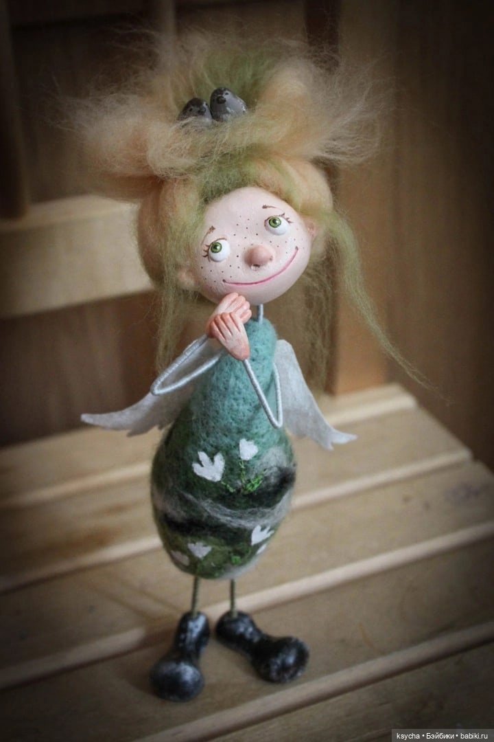 Валяние шерстью — Авторские украшения и аксессуары для кукол: фото (фото 3)
