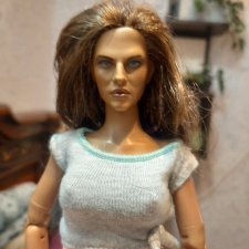 Редкая экшен красотка