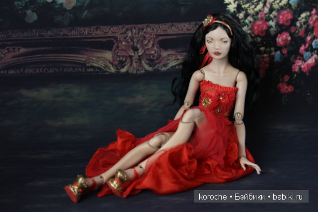 May. 33 см. Фарфор.Шелк. Бронза. May. 33 см. Фарфор.Шелк. Бронза.