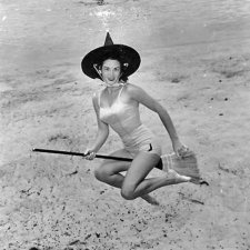 Удивительные ретро фотографии подводной жизни на дне озера