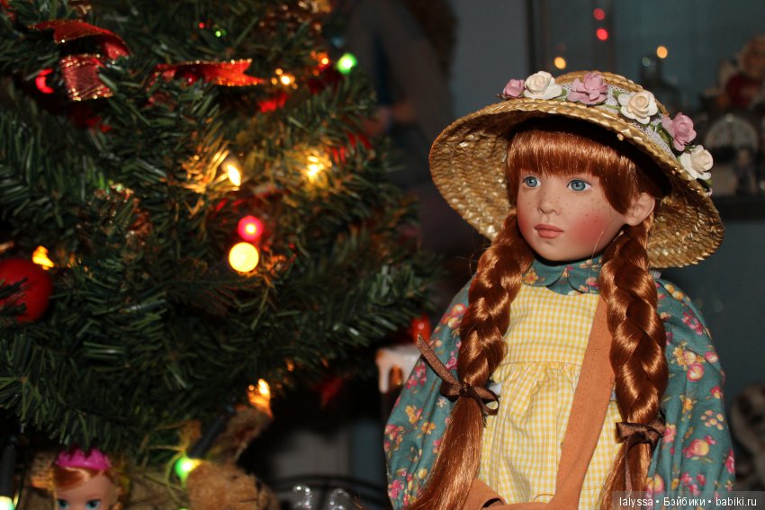 Энн Ширли под елкой. Коллекционная кукла от Helen Kish (фото 6)