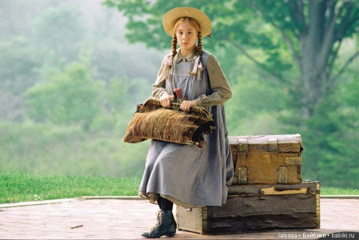 Энн Ширли под елкой. Коллекционная кукла от Helen Kish