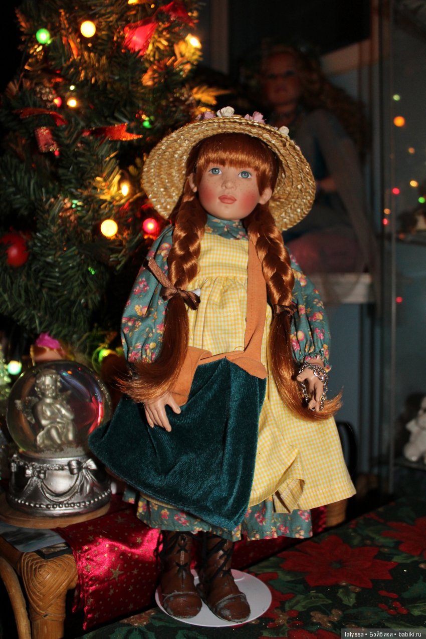 Энн Ширли под елкой. Коллекционная кукла от Helen Kish (фото 2)