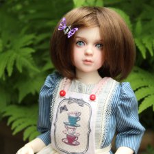 Розочка в образе Алисы. Домашнее видео