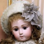 Внимание! Выставки кукол!