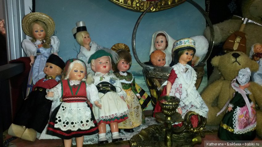 Посмотрим кукол на Тишинке