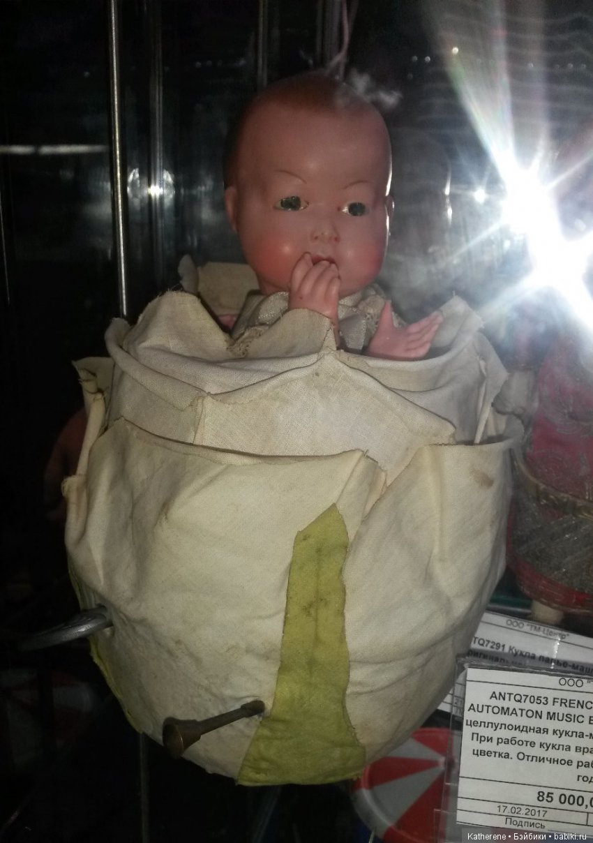 Посмотрим кукол на Тишинке