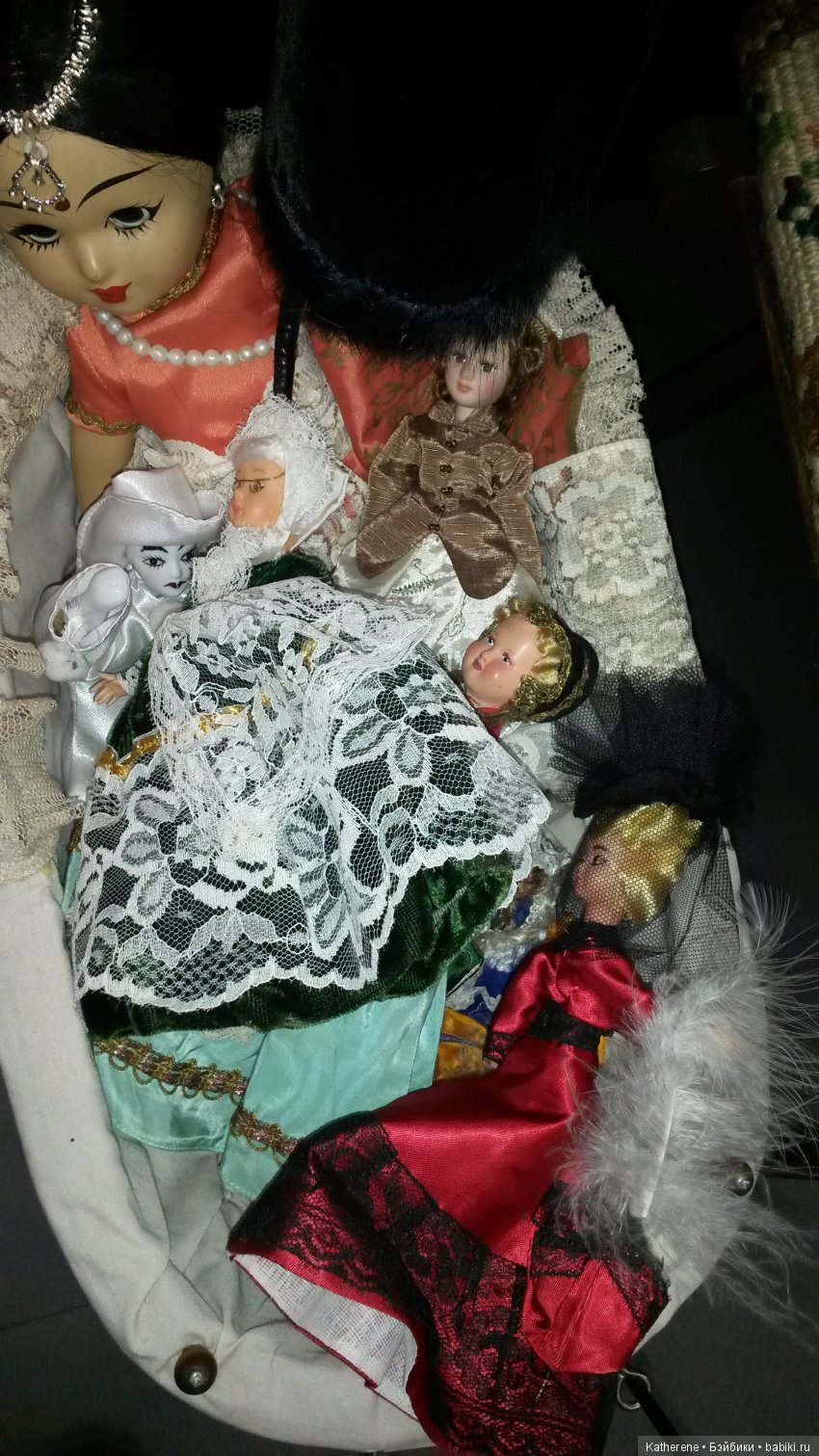 Посмотрим кукол на Тишинке