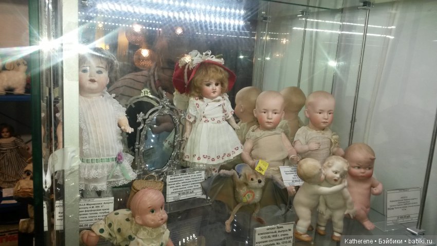 Посмотрим кукол на Тишинке