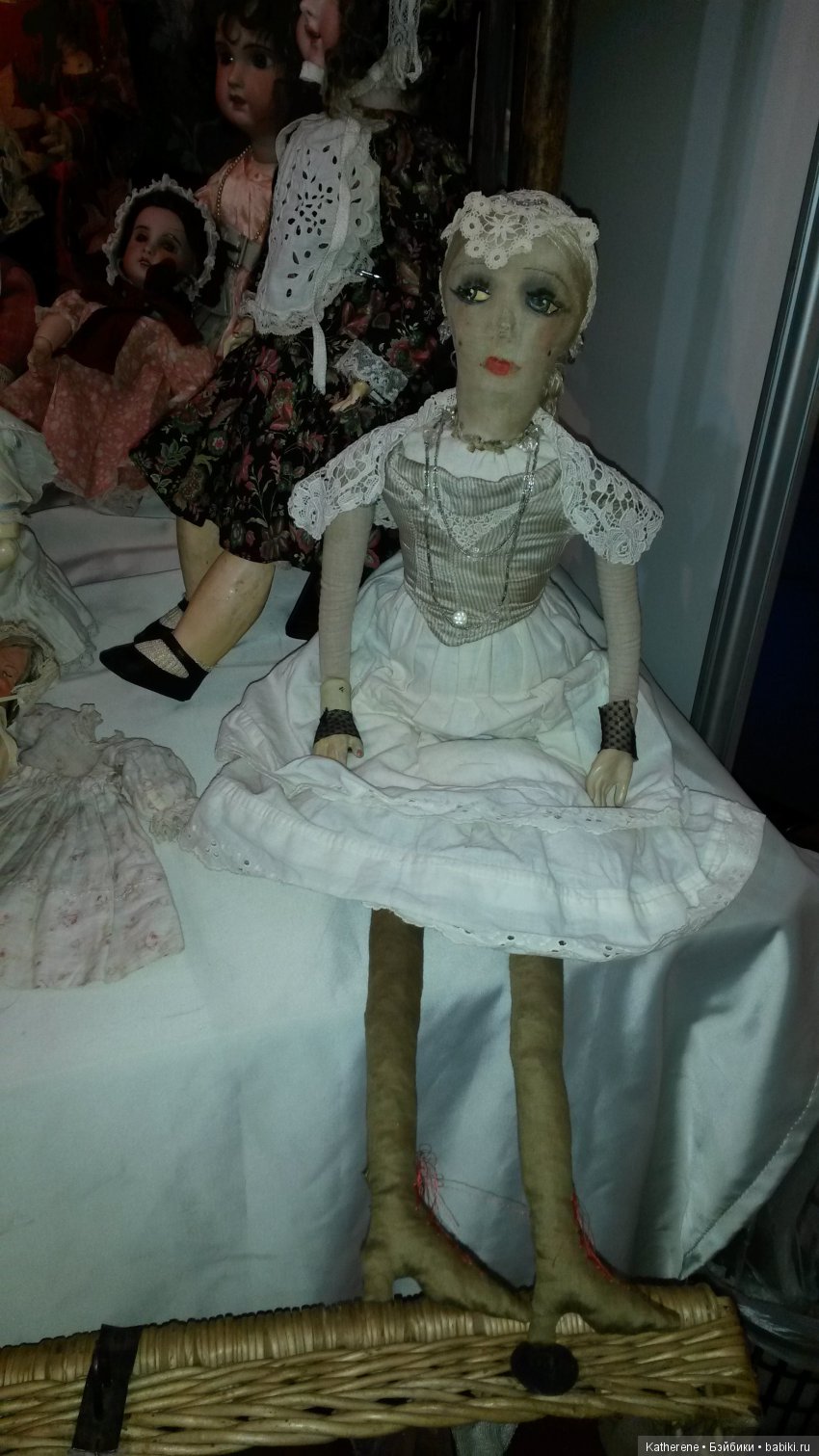 Посмотрим кукол на Тишинке