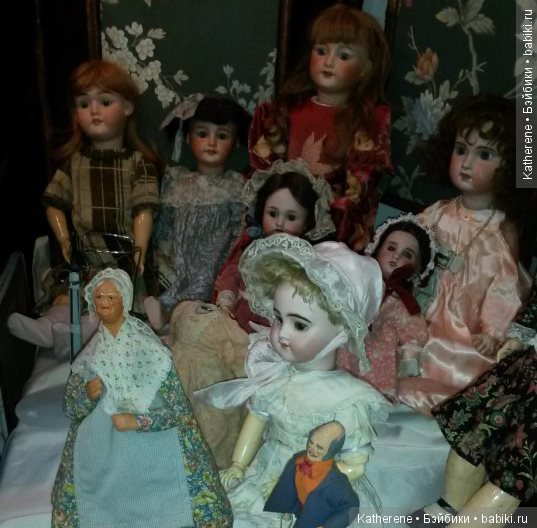 Посмотрим кукол на Тишинке