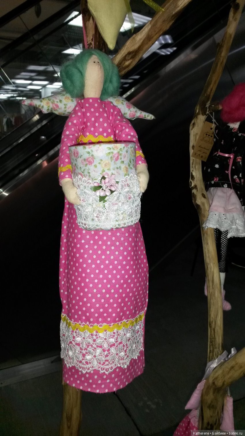 Современные куклы на выставке - Новый Арбат