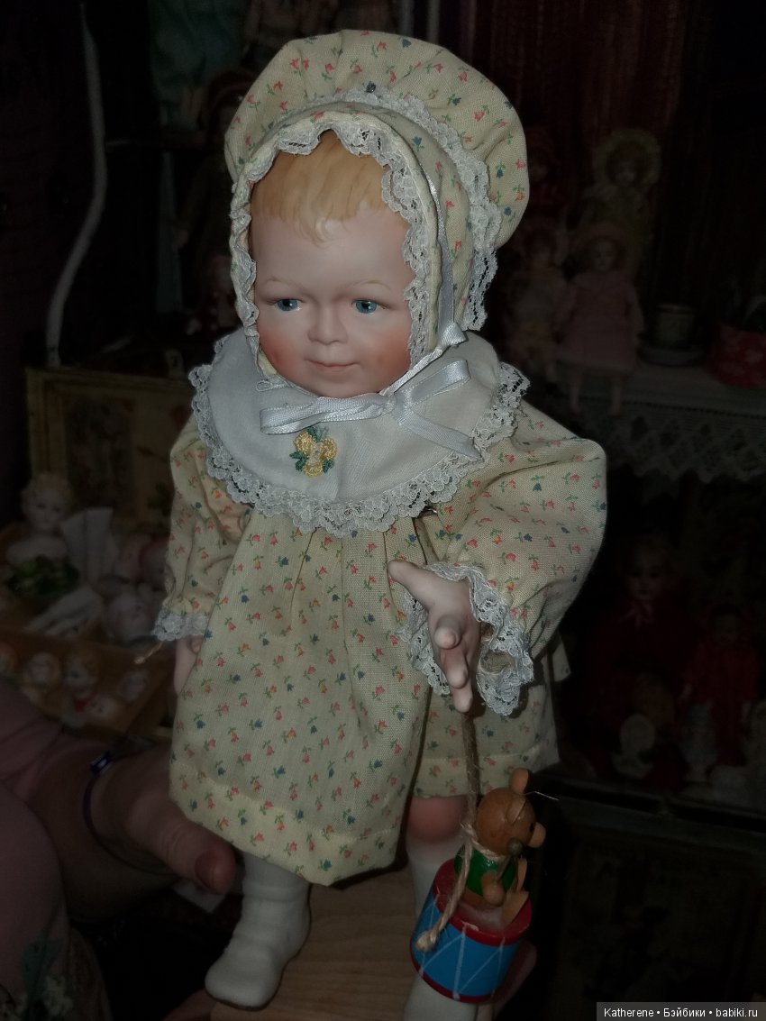 Выставка на Тишинке. Апрель 2019. Часть 1