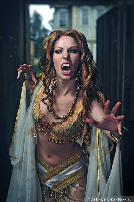 Жизнь вампирского семейства. Истории в парах