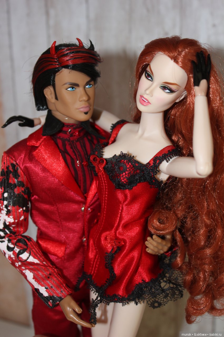 Жизнь вампирского семейства. Истории в парах