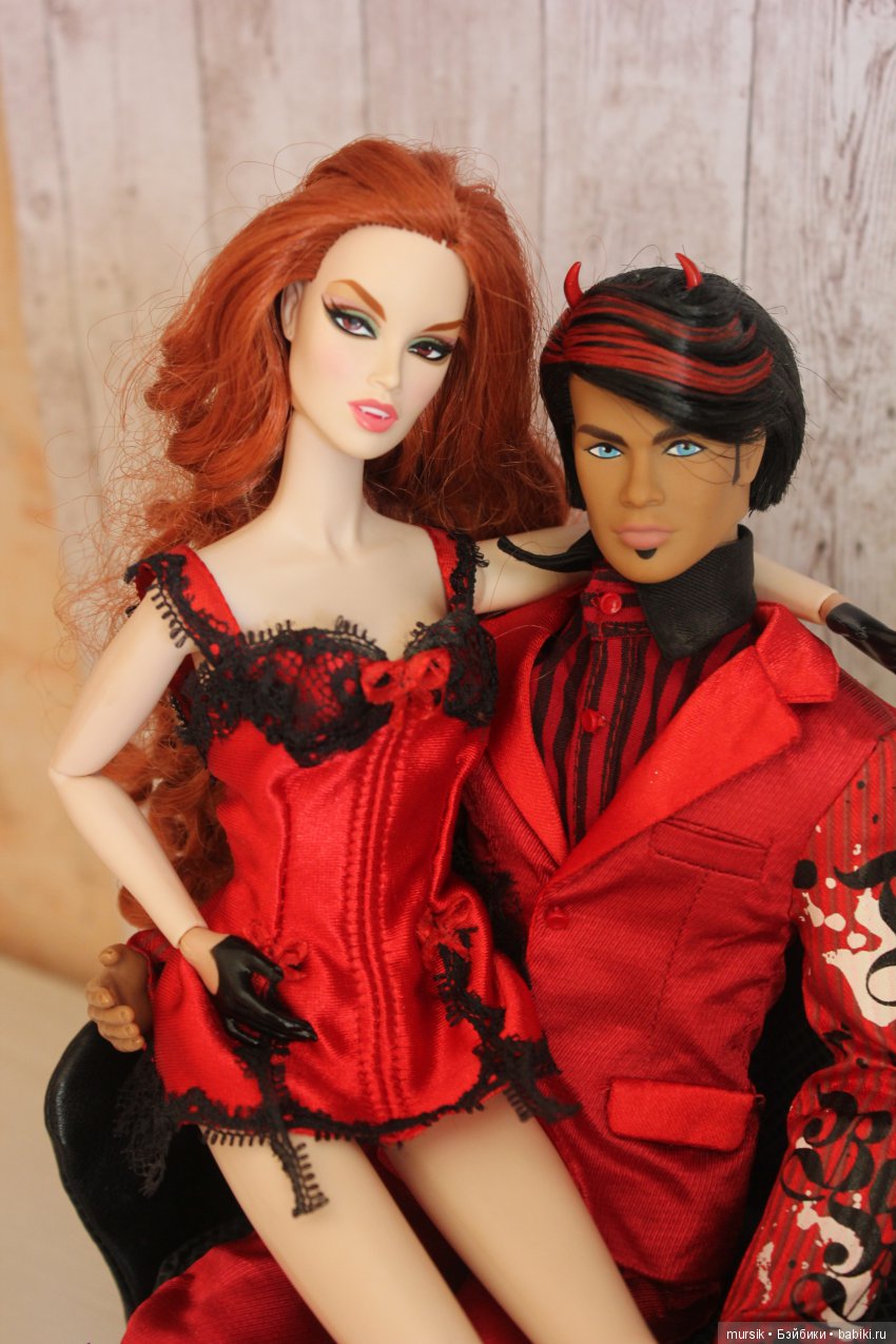 Жизнь вампирского семейства. Истории в парах