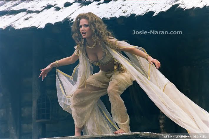 Жизнь вампирского семейства. Истории в парах