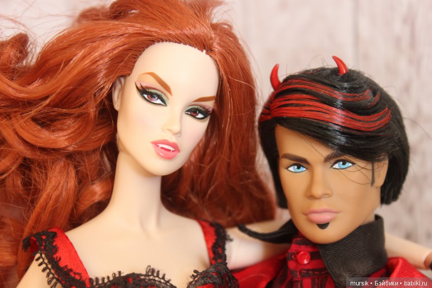 Жизнь вампирского семейства. Истории в парах