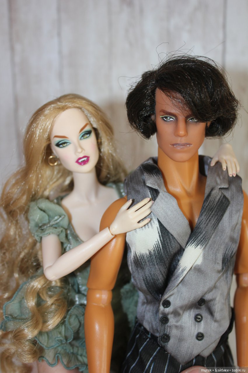 Жизнь вампирского семейства. Истории в парах