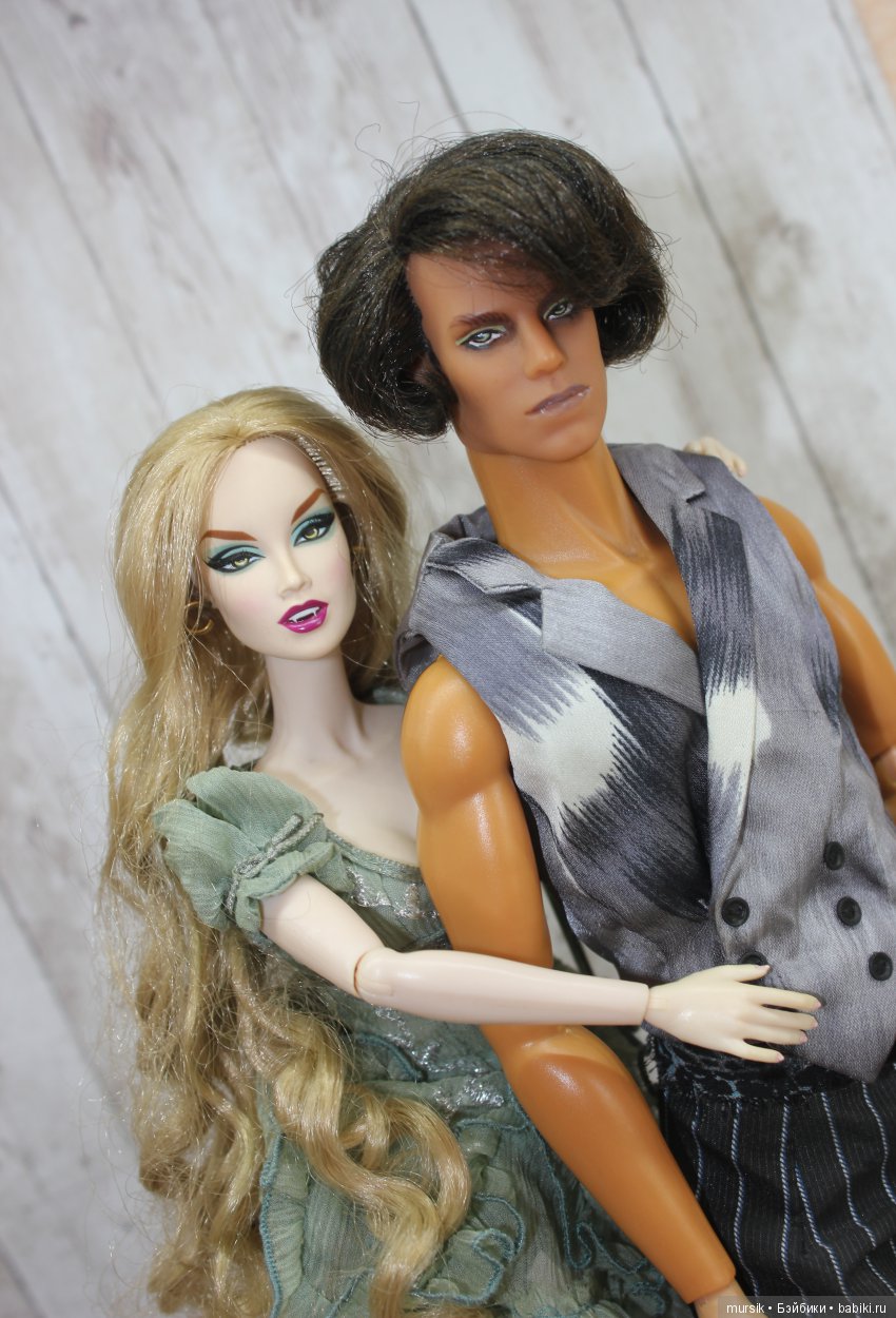 Жизнь вампирского семейства. Истории в парах