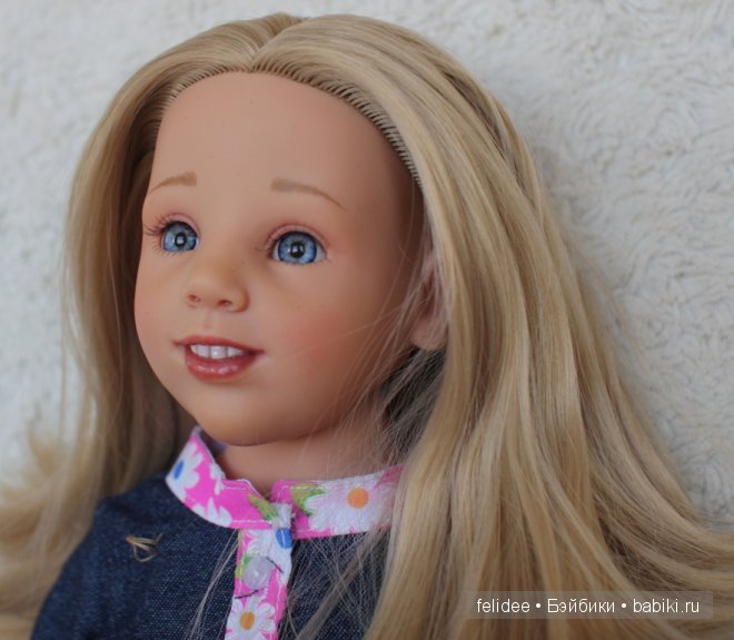 Аннушка с зубками, игровая шарнирная куколка Gotz