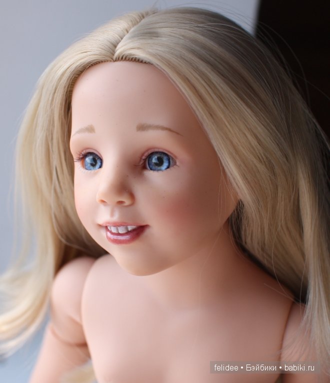 Аннушка с зубками, игровая шарнирная куколка Gotz