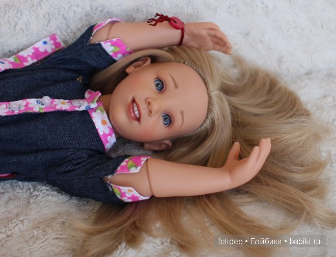 Аннушка с зубками, игровая шарнирная куколка Gotz