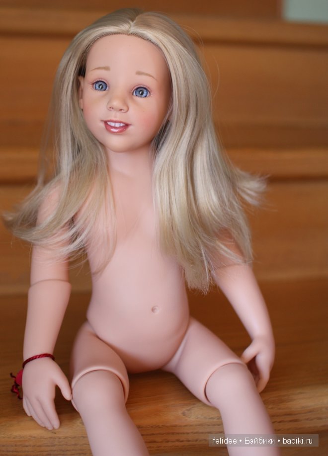 Аннушка с зубками, игровая шарнирная куколка Gotz