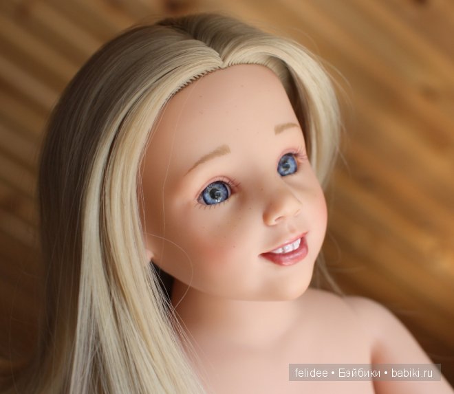 Аннушка с зубками, игровая шарнирная куколка Gotz