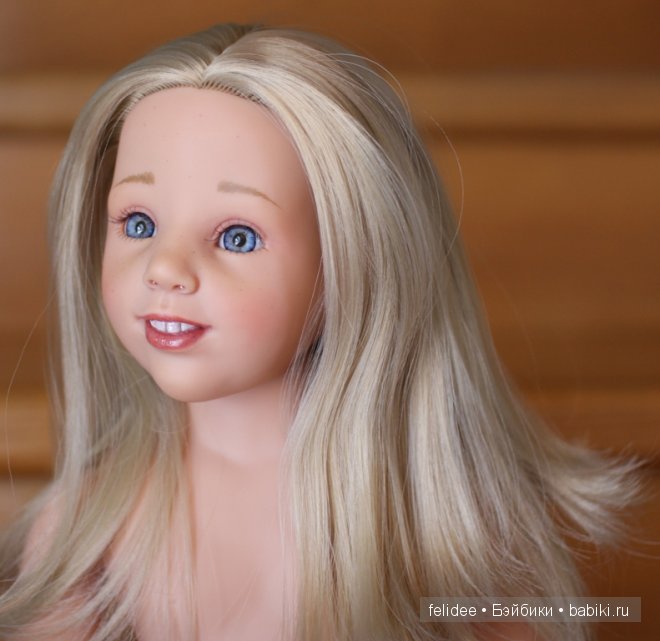 Аннушка с зубками, игровая шарнирная куколка Gotz