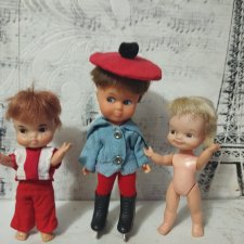 Фигуристка и группа поддержки. Лот