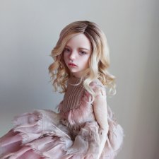 Парик из козочки для девочек Лосевой, Добряковой, Петровой и им подобным.