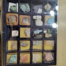 Камни для кукол или коллекции.