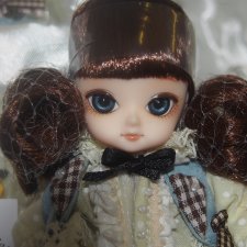 Брюнетка с голубыми глазками ,бдж аi