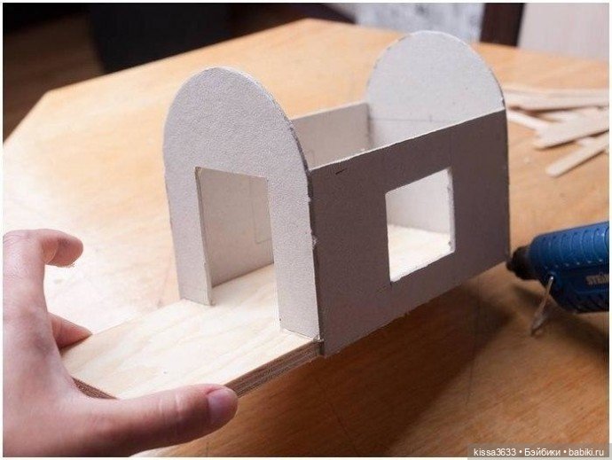 Интересная идея — Кукольная мебель своими руками: МК (фото 6)