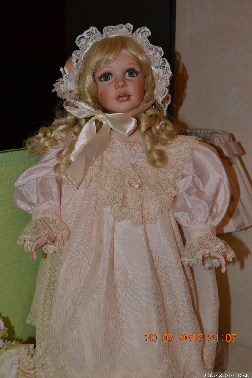 Нежная Kallie по молду Jane Zidjunas