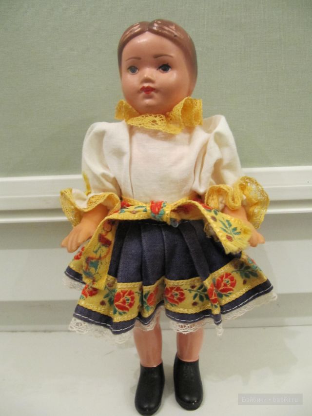 Куколка из прошлого и настоящего