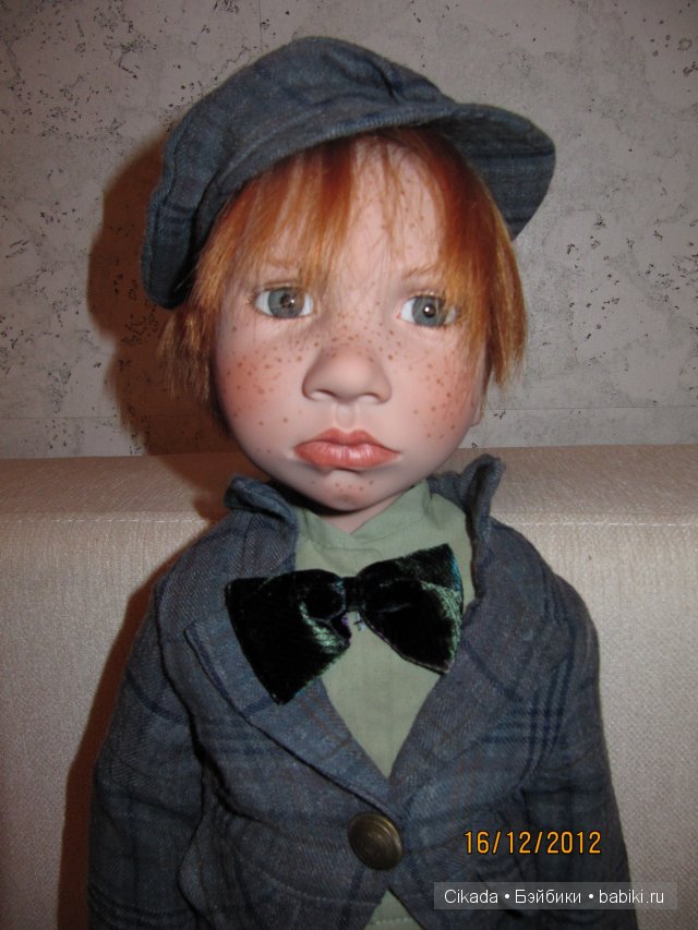 Забавный привет из 2013г. Коллекционная кукла (фото 3)