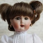 Наряд для антикварной куклы